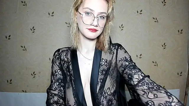 Snapshot of NicoleDaviss chatting on 06/30/26, 07:25 NicoleDaviss online show from 06/30/26, 07:25