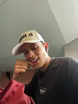 Snapshot of HarryGaze chatting on 02/25/26, 01:11 HarryGaze online show from 02/25/26, 01:11