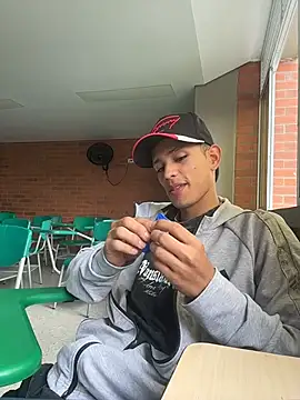 HarryGaze online show from 04/15/26, 01:15