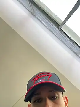 HarryGaze online show from 04/10/26, 01:18