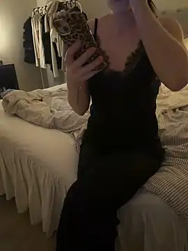 emspett08 online show from 04/18/26, 07:58