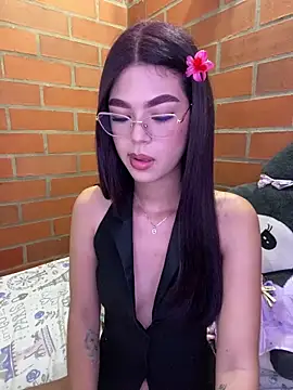 Snapshot of Nixieblaze chatting on 06/05/26, 12:37 Nixieblaze online show from 06/05/26, 12:37