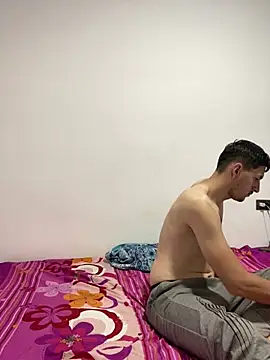 Snapshot of Beauty-and-the-beast- chatting on 03/29/26, 09:55 Beauty-and-the-beast- online show from 03/29/26, 09:55