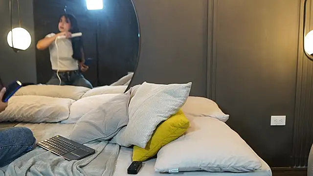 mekari fox online show from 03/23/26, 09:36