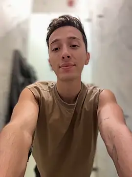 Thiago Jones1 online show from 03/04/26, 06:37