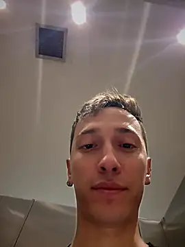 Snapshot of Thiago_Jones1 chatting on 06/22/26, 10:07 Thiago Jones1 online show from 06/22/26, 10:07