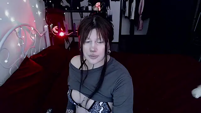 GothicKiraVex online show from 04/25/26, 08:28