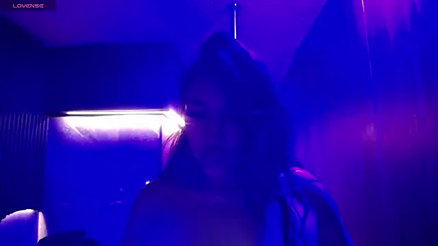 Aura cute  online show from 04/15/26, 04:18