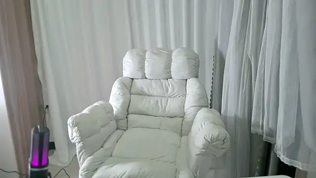 Snapshot of lilabeauty chatting on 04/07/26, 01:35 lilabeauty online show from 04/07/26, 01:35