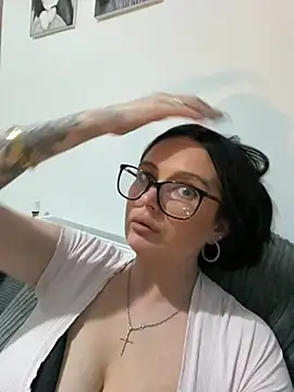 Grizzlybrizzles online show from 03/25/26, 08:41