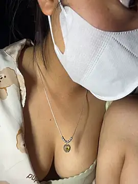 Rio-cute online show from 04/16/26, 01:23