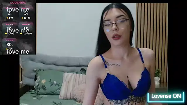 Ella Chloe21 online show from 03/28/26, 10:33