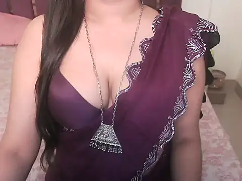 Snapshot of alisha_angell chatting on 07/02/26, 02:12 alisha angell online show from 07/02/26, 02:12