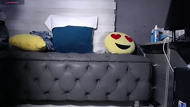dirty 27cms online show from 05/09/26, 04:10