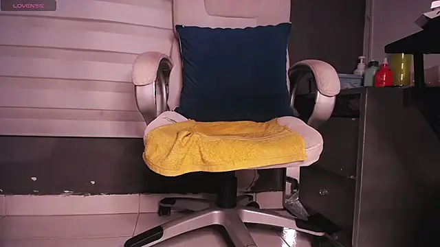 dirty 27cms online show from 12/20/25, 11:51