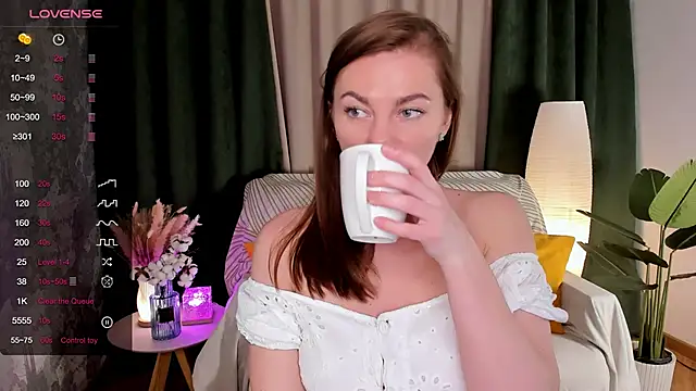 ParisJackson online show from 04/03/26, 08:32