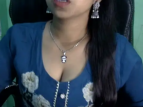 cute momo love online show from 03/31/26, 05:31