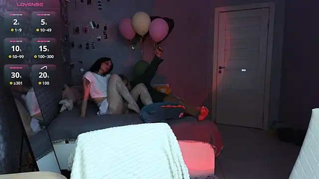 LuxuryLoverss online show from 04/05/26, 11:06