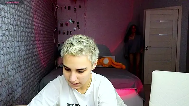 LuxuryLoverss online show from 03/06/26, 11:05