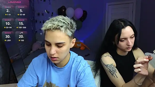 LuxuryLoverss online show from 04/03/26, 11:05