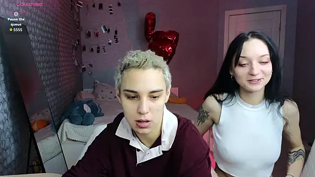 LuxuryLoverss online show from 03/13/26, 11:04