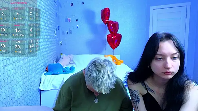 Snapshot of LuxuryLoverss chatting on 03/01/26, 11:10 LuxuryLoverss online show from 03/01/26, 11:10