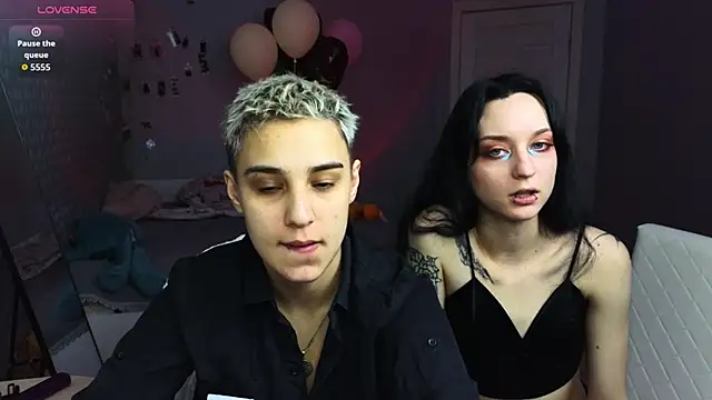 LuxuryLoverss online show from 04/02/26, 10:55