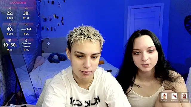 LuxuryLoverss online show from 04/18/26, 11:12