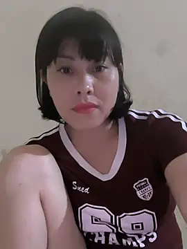 Snapshot of juicy-milu chatting on 06/08/26, 02:17 juicy-milu online show from 06/08/26, 02:17