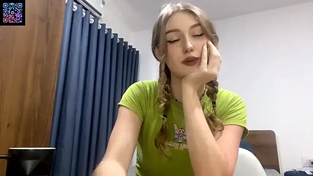 Snapshot of HotCheeseCake chatting on 02/23/26, 10:16 HotCheeseCake online show from 02/23/26, 10:16