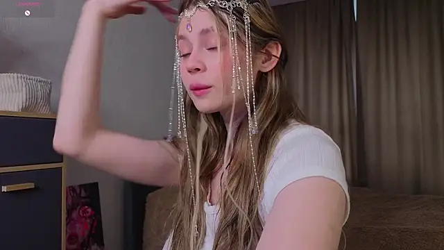 Dipamelly online show from 04/11/26, 02:41