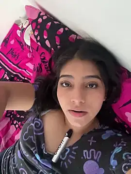 Sexy mia outdoors online show from 04/09/26, 10:27