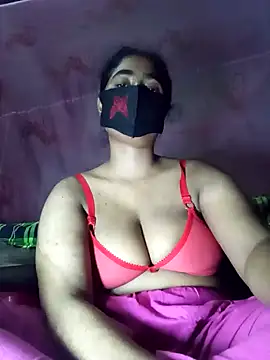 hotgirls02 online show from 04/19/26, 04:30