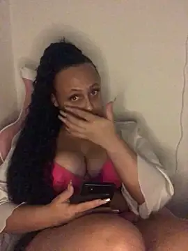 Snapshot of mayawesttt chatting on 02/23/26, 05:24 mayawesttt online show from 02/23/26, 05:24