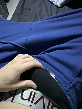 Vireontr1 online show from 02/26/26, 07:25