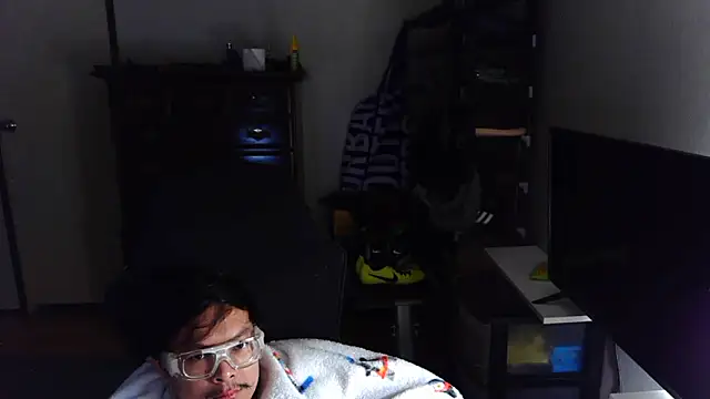 longlongsong online show from 02/23/26, 08:48