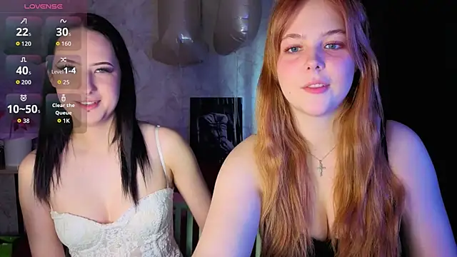 Elle Funning online show from 04/18/26, 06:16