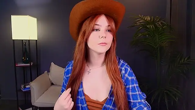 Elle Funning online show from 05/14/26, 03:25