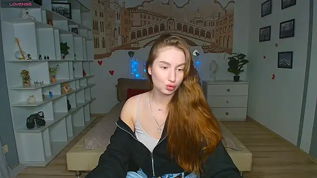 AlicaFoxis online show from 04/20/26, 06:09