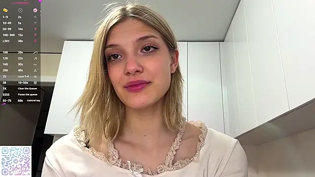 Carolini i online show from 05/30/26, 04:12