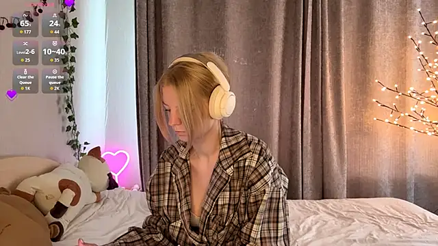 Marry Sornatiko online show from 04/30/26, 03:19