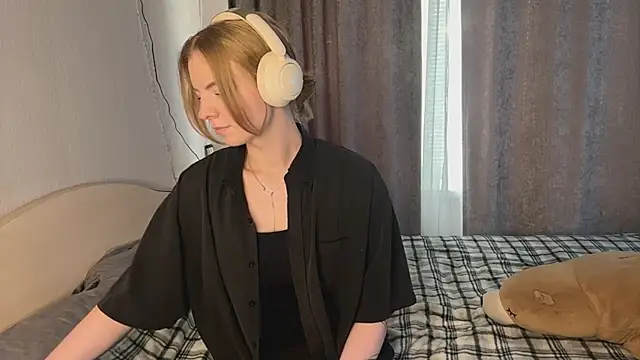 Marry Sornatiko online show from 03/25/26, 03:22