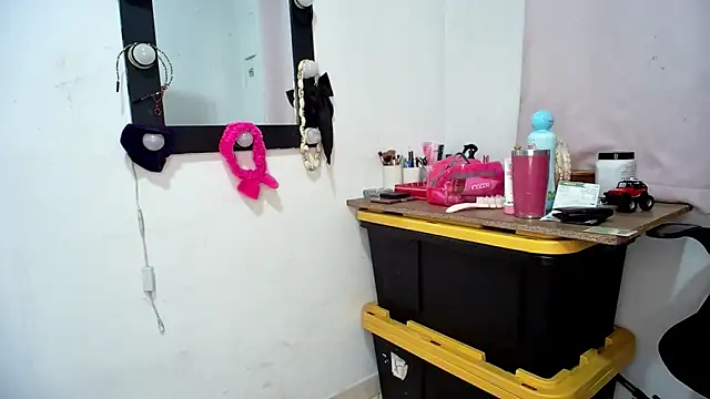 Couplesweethot online show from 06/01/26, 08:08