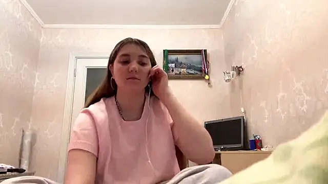 JanineThielman online show from 06/01/26, 03:11