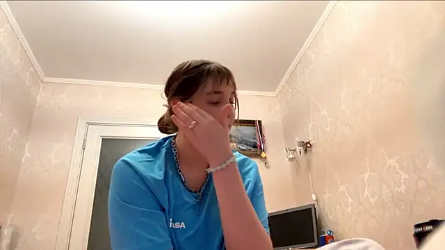 JanineThielman online show from 05/28/26, 02:12