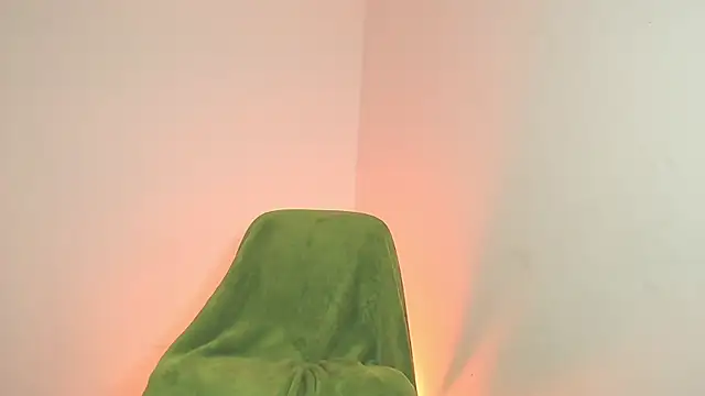 Snapshot of Holysh1t9 chatting on 02/26/26, 08:42 Holysh1t9 online show from 02/26/26, 08:42