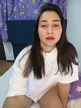 Snapshot of ANGELY_WET_JEET chatting on 06/11/26, 03:25 ANGELY WET JEET online show from 06/11/26, 03:25