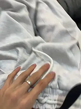 Snapshot of NniuAh chatting on 02/24/26, 10:38 NniuAh online show from 02/24/26, 10:38