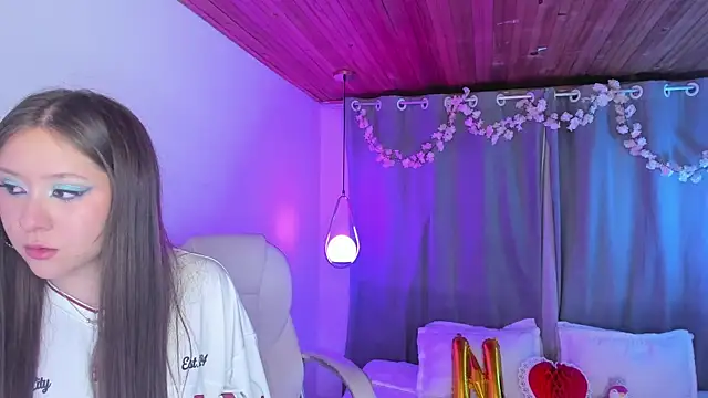 NixieSterling online show from 05/06/26, 01:09