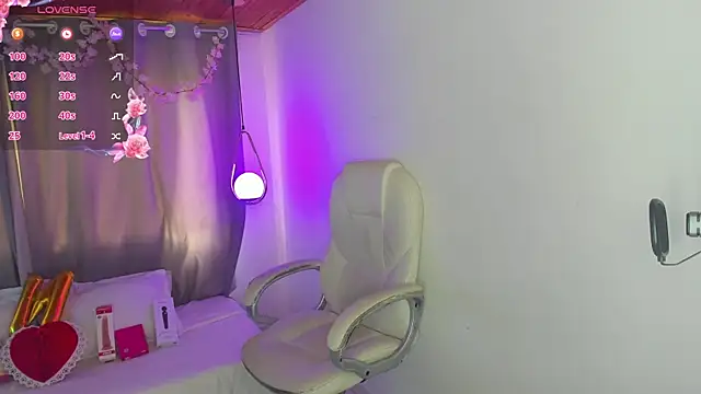 NixieSterling online show from 05/07/26, 09:29